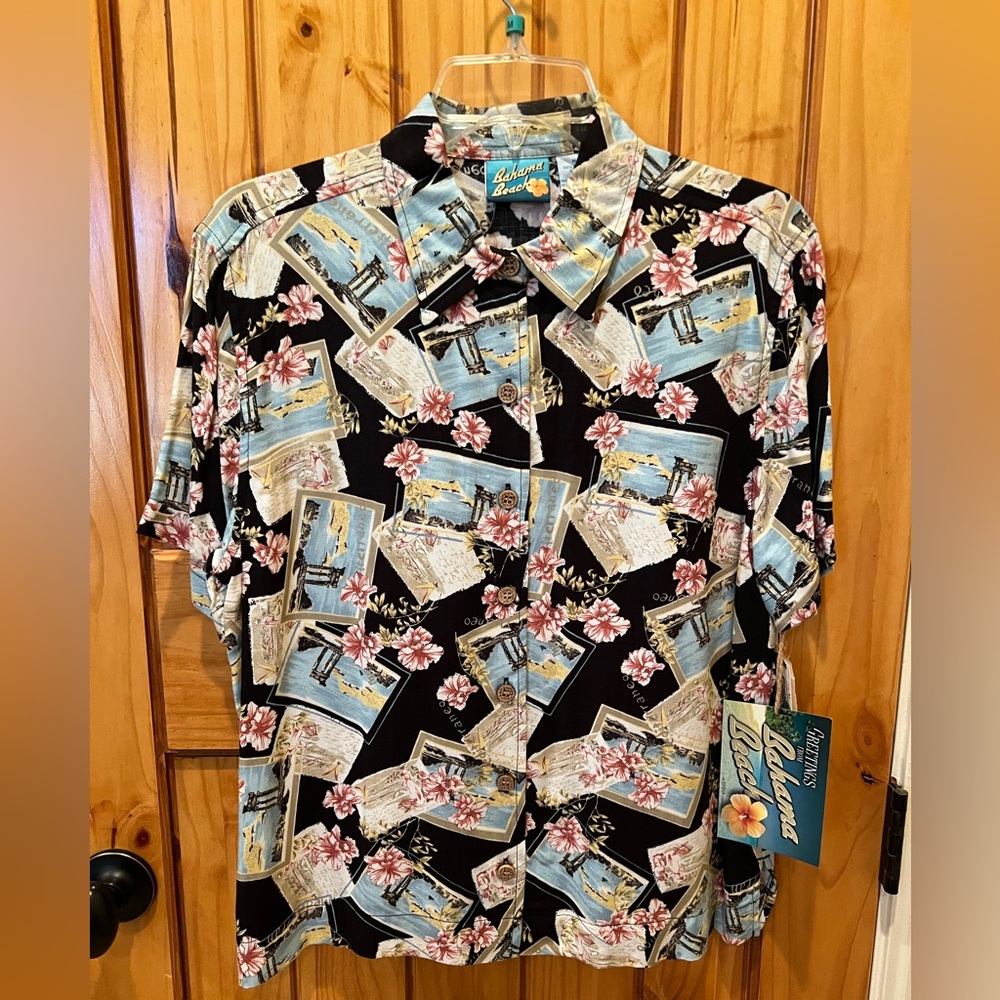 NEW "Bahama Beach" women's button-down Hawaiian shirt, size Medium